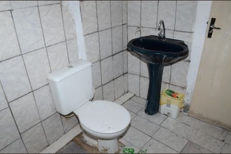 Casa para alugar com 70m², 2 quartos e sem vagaBanheiro