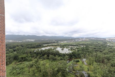 Apartamento para alugar com 242m², 3 quartos e 3 vagasVista - Sacada - Quarto 1 - Suíte