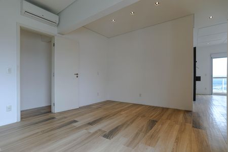 Apartamento para alugar com 242m², 3 quartos e 3 vagasCloset - Quarto 1 - Suíte