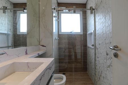 Apartamento para alugar com 242m², 3 quartos e 3 vagasBanheiro - Quarto 3 - Suíte