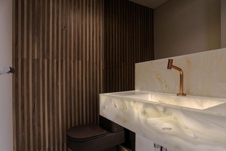 Apartamento para alugar com 242m², 3 quartos e 3 vagasLavabo