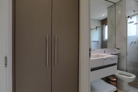 Apartamento para alugar com 242m², 3 quartos e 3 vagasQuarto 3 - Suíte