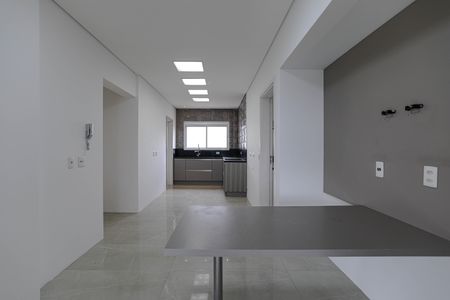 Apartamento para alugar com 242m², 3 quartos e 3 vagasCozinha