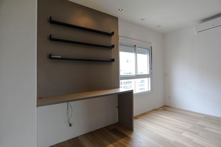 Apartamento para alugar com 242m², 3 quartos e 3 vagasQuarto 2 - Suíte