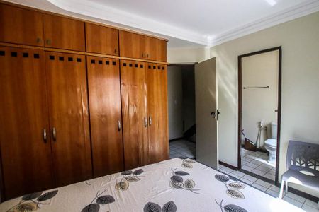 Casa de condomínio para alugar com 470m², 5 quartos e 2 vagasQuarto 4