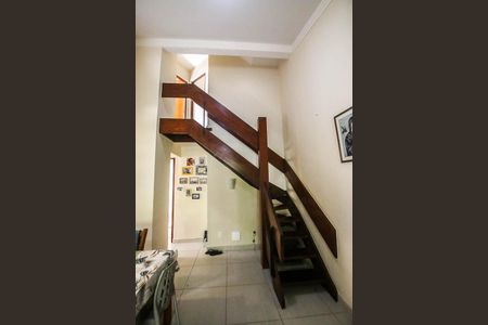 Casa de condomínio para alugar com 470m², 5 quartos e 2 vagasSala