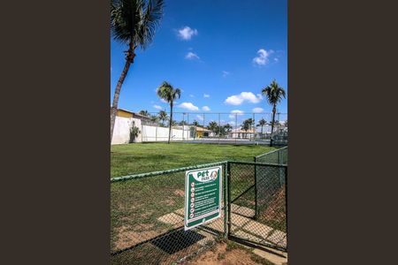 Casa de condomínio para alugar com 470m², 5 quartos e 2 vagasarea pet