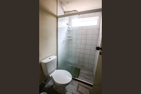 Casa de condomínio para alugar com 470m², 5 quartos e 2 vagasBanheiro do Quarto 1