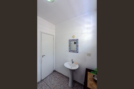 Casa para alugar com 120m², 2 quartos e 1 vagaBanheiro