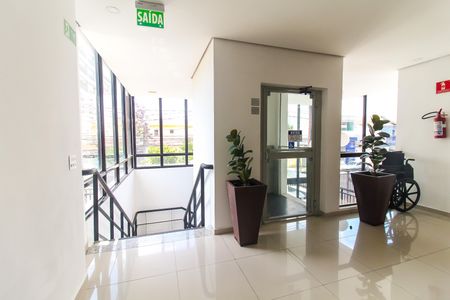 Apartamento para alugar com 66m², 2 quartos e 1 vagaHall