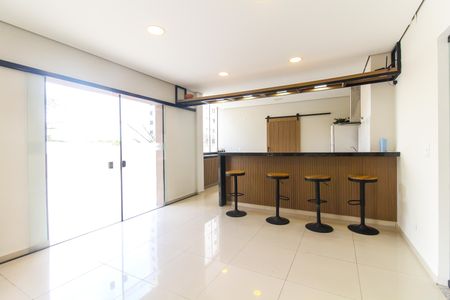 Apartamento para alugar com 66m², 2 quartos e 1 vagaÁrea comum - Salão de festas