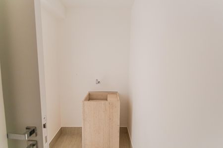 Apartamento para alugar com 124m², 3 quartos e 2 vagas Apartamento para alugar com 124m², 3 quartos e 2 vagasLavabo na Sala