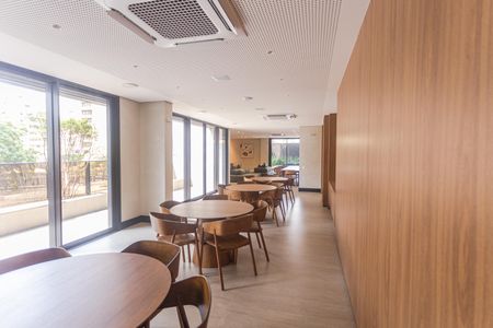 Apartamento para alugar com 124m², 3 quartos e 2 vagas Apartamento para alugar com 124m², 3 quartos e 2 vagasÁrea Externa - Salão de Festas