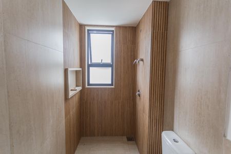 Apartamento para alugar com 124m², 3 quartos e 2 vagas Apartamento para alugar com 124m², 3 quartos e 2 vagasBanheiro da Suíte 1
