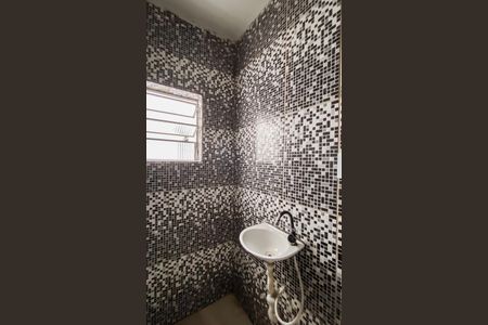 Banheiro da Suíte de casa para alugar com 1 quarto, 38m² em Parque Boturussu, São Paulo