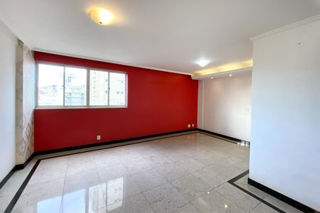 Apartamento para alugar com 110m², 2 quartos e 2 vagasSala