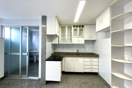 Apartamento para alugar com 110m², 2 quartos e 2 vagasCozinha