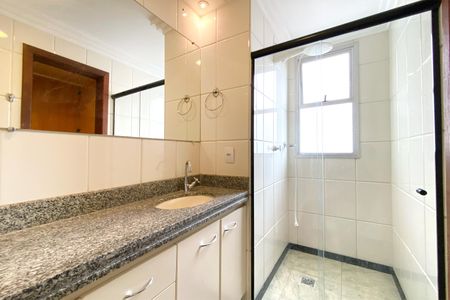 Apartamento para alugar com 110m², 2 quartos e 2 vagasBanheiro da Suíte 1