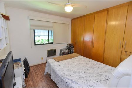 Apartamento à venda com 145m², 4 quartos e 3 vagas Apartamento à venda com 145m², 4 quartos e 3 vagasQuarto 1