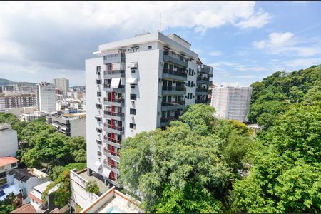 Apartamento à venda com 145m², 4 quartos e 3 vagas Apartamento à venda com 145m², 4 quartos e 3 vagasSala