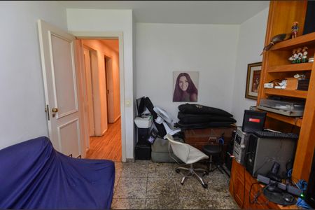 Apartamento à venda com 145m², 4 quartos e 3 vagas Apartamento à venda com 145m², 4 quartos e 3 vagasQuarto 3