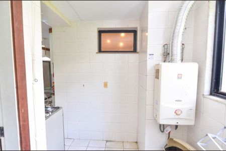 Apartamento à venda com 145m², 4 quartos e 3 vagas Apartamento à venda com 145m², 4 quartos e 3 vagasÁrea de Serviço