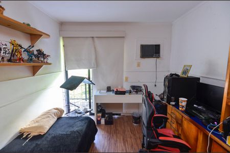 Apartamento à venda com 145m², 4 quartos e 3 vagas Apartamento à venda com 145m², 4 quartos e 3 vagasQuarto 2