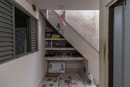 Casa à venda com 78m², 3 quartos e 2 vagasCorredor