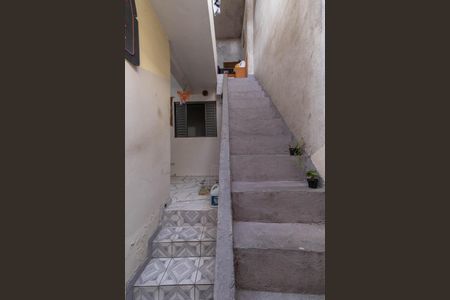 Casa à venda com 78m², 3 quartos e 2 vagasEscada