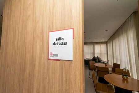Apartamento para alugar com 37m², 2 quartos e sem vagaÁrea comum - Salão de festas