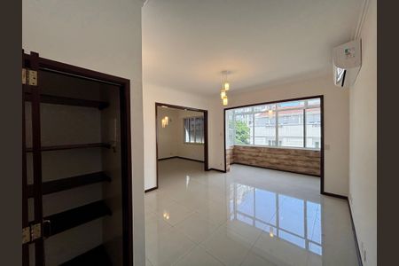 Apartamento para alugar com 135m², 3 quartos e sem vagaSala