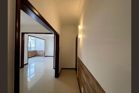 Apartamento para alugar com 135m², 3 quartos e sem vagaSala - corredor