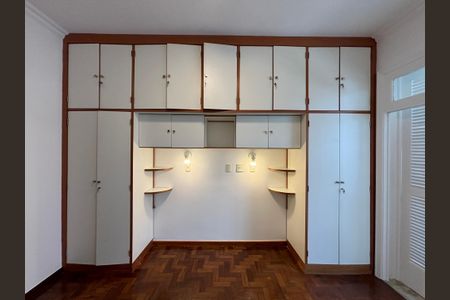 Apartamento para alugar com 135m², 3 quartos e sem vagaSuíte