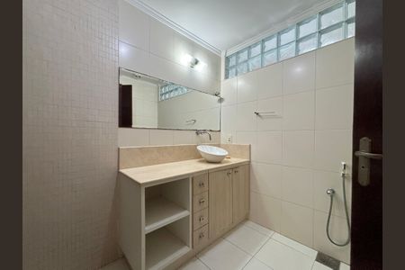 Apartamento para alugar com 135m², 3 quartos e sem vagaBanheiro social
