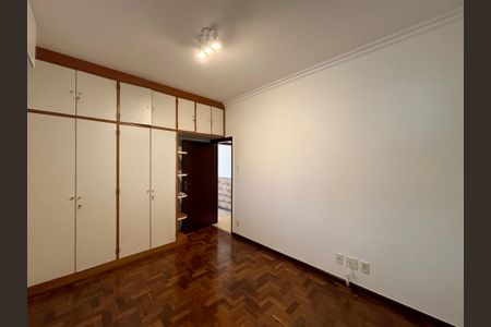 Apartamento para alugar com 135m², 3 quartos e sem vagaQuarto 1