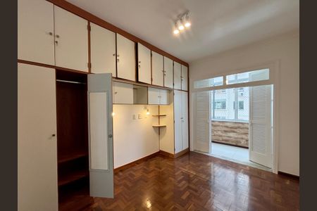 Apartamento para alugar com 135m², 3 quartos e sem vagaSuíte