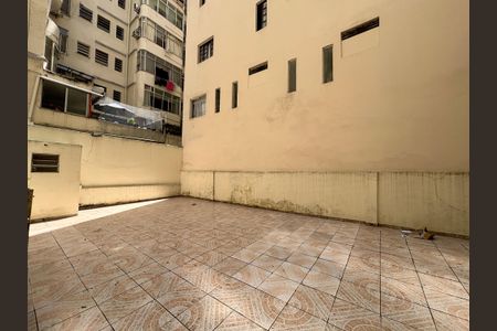 Apartamento para alugar com 135m², 3 quartos e sem vagaÁrea comum