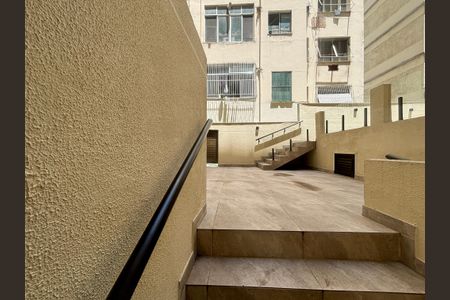 Apartamento para alugar com 135m², 3 quartos e sem vagaÁrea comum