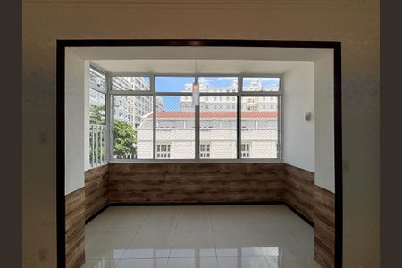 Apartamento para alugar com 135m², 3 quartos e sem vagaSala
