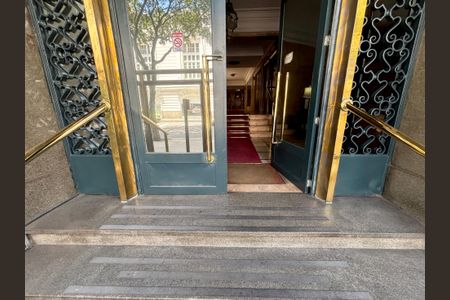 Apartamento para alugar com 135m², 3 quartos e sem vagaPortaria