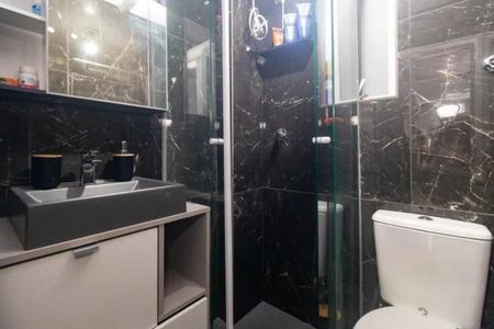 Banheiro  de kitnet/studio para alugar com 1 quarto, 25m² em Centro Histórico, Porto Alegre