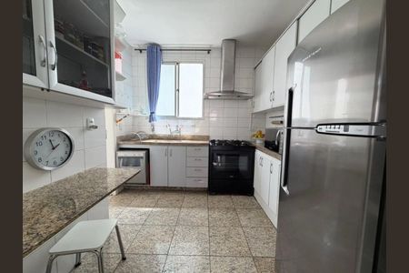 Apartamento para alugar com 4 quartos, 230m² em Buritis, Belo Horizonte