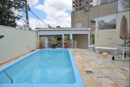 Casa para alugar com 143m², 3 quartos e 2 vagasÁrea comum - Piscina