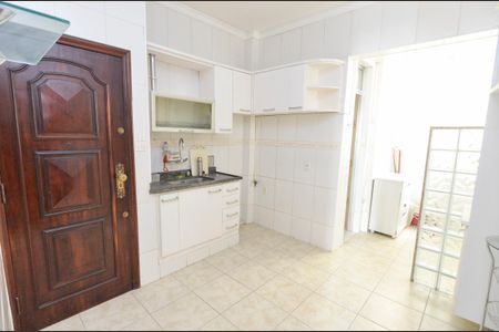 Apartamento à venda com 80m², 2 quartos e sem vaga Apartamento à venda com 80m², 2 quartos e sem vagaCozinha