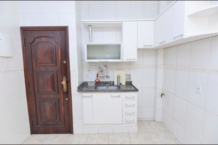 Apartamento à venda com 80m², 2 quartos e sem vaga Apartamento à venda com 80m², 2 quartos e sem vagaCozinha