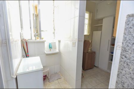 Apartamento à venda com 80m², 2 quartos e sem vaga Apartamento à venda com 80m², 2 quartos e sem vagaÁrea de Serviço