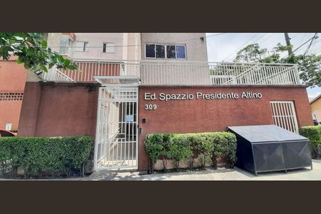 Apartamento à venda com 60m², 2 quartos e 1 vagaFachada e portaria