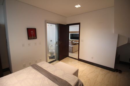 Casa à venda com 322m², 4 quartos e 4 vagasQuarto 1