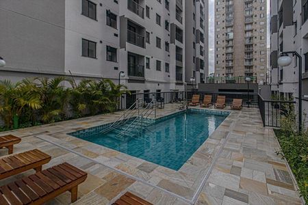 Apartamento para alugar com 37m², 2 quartos e sem vaga Apartamento para alugar com 37m², 2 quartos e sem vagaPiscina