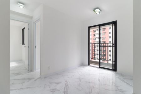 Sala de apartamento para alugar com 2 quartos, 37m² em Jardim Celeste, São Paulo